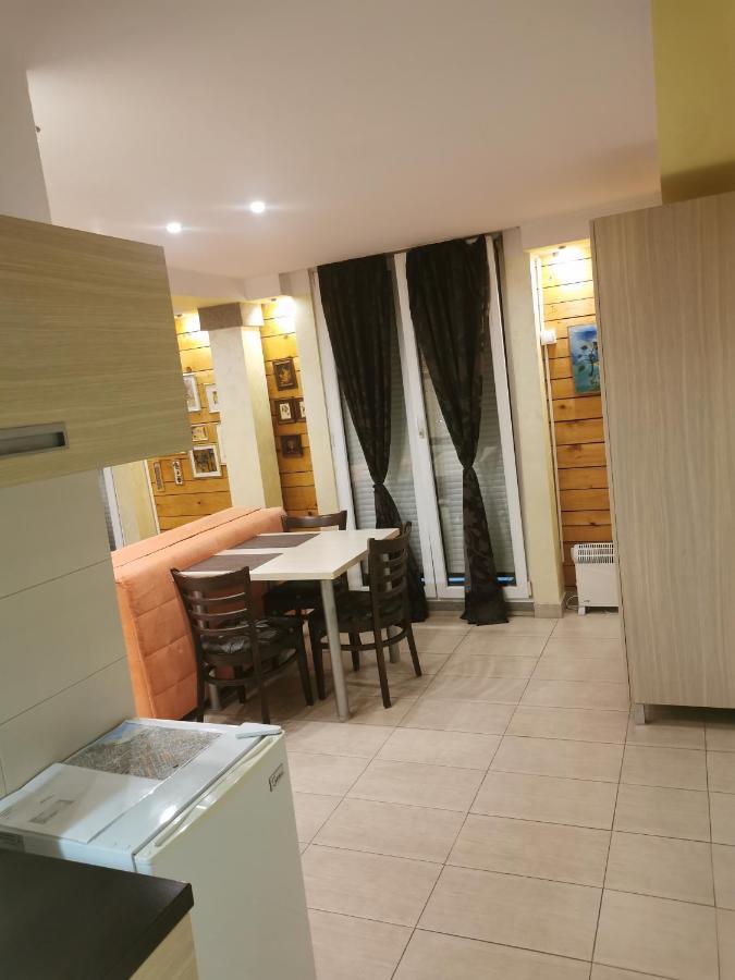 Agape Downtown Apartment Белград Екстериор снимка